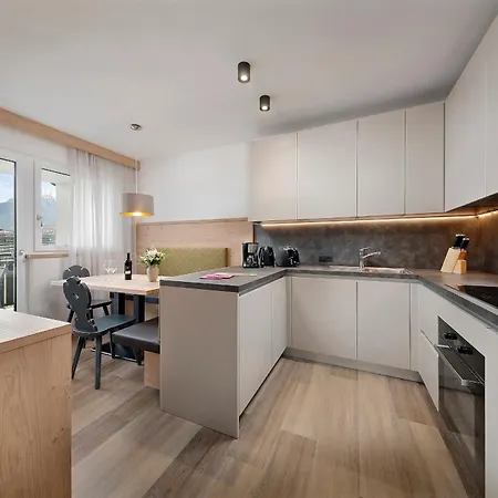 Appartement-hotel Anthea 3*