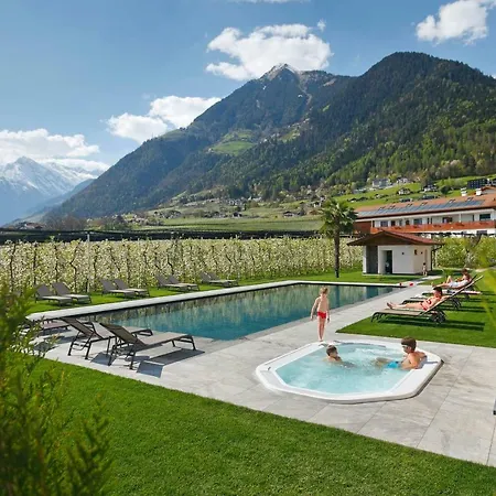Appartement-hotel Anthea 3*
