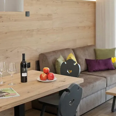 Appartement-hotel Anthea 3* Tirol